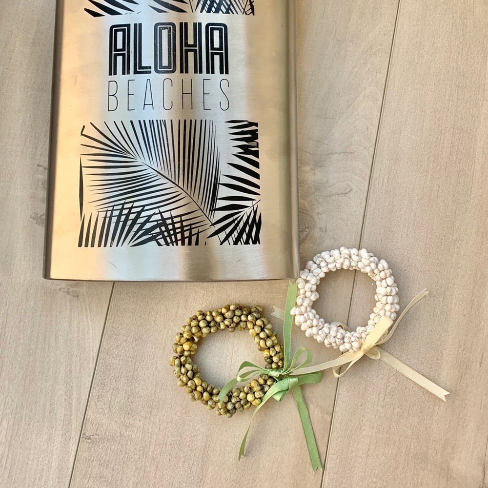 Hawaiian Stretch Shell Bracelets